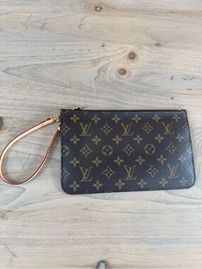 Louis Vuitton Monogram Canvas Pouch Wristlet in Brown and Tan. 100% Authentic.